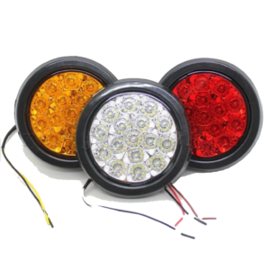 FARO DE LED POSTERIOR 12-24 VOLTIOS CON BASE DE JEBE NEGRO