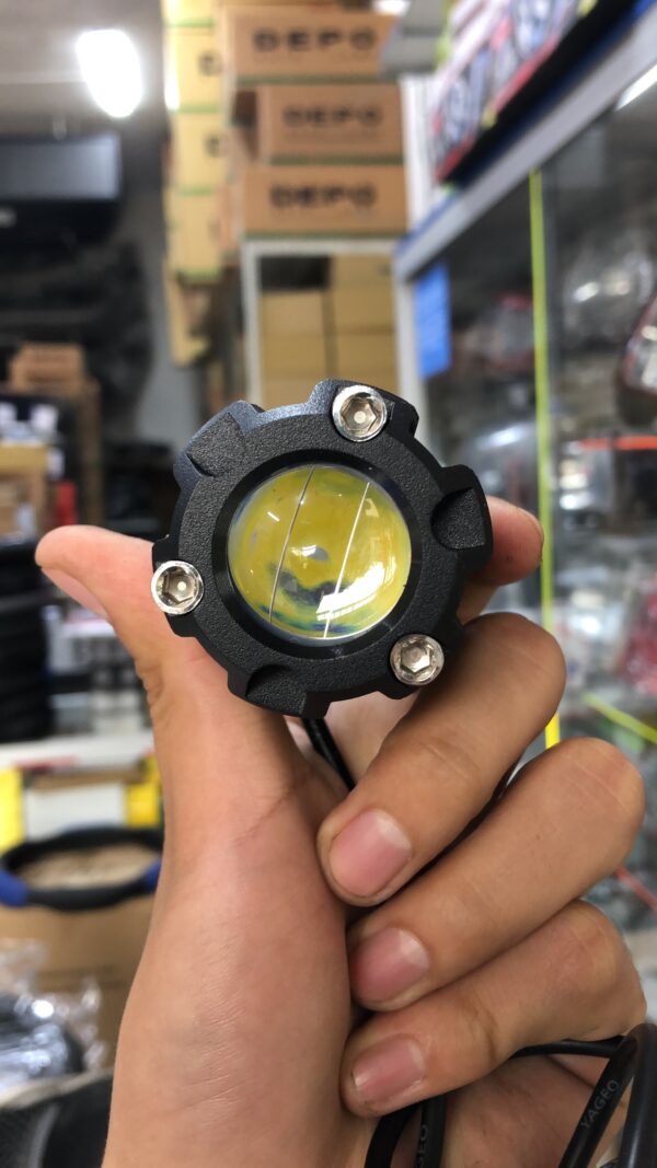 PAR DE FARO DE UNA LUPA LED DUAL AMARILLO-BLANCO NEBLINERO MULTIVOLTAJE 12-24V RESISTENTE A IMPACTO, CORROSIÓN, AGUA Y LODO 95W CON VENTILADOR PESADO