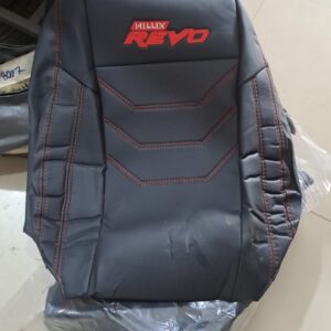 FORRO DE ASIENTOS ENTALLADO TIPO TAPIZADO PARA TOYOTA HILUX REVO MODERNO EN COLOR ROJO CON NEGRO CON LETRA ROJA DE TACTO CUERO IMPORTADO LAVABLE Y ALTA DURACIÓN