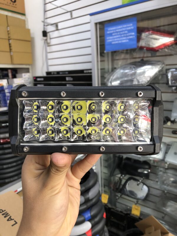 BARRA DE LED MULTIVOLTAJE 12-36V COLOR BLANCO 120W DE 16CM LARGO CON SERIE CONTINUA (resistente a impactos, corrosión, agua y lodo)
